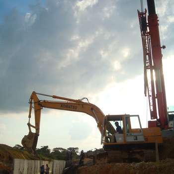 Construção de um Canal de Drenagem - Votorantim Siderurgia - Unidade Resende